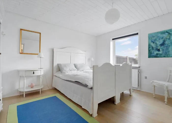 Дом отдыха 70225-ulfborg-laerkevej-13 *